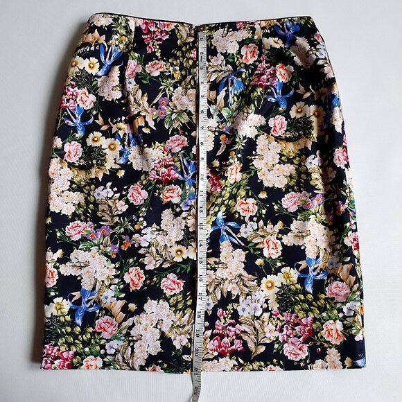 MARIO SERRANI Pencil Skirt with Back Slit in Garden Blossom Floral Print - Picture 9 of 13